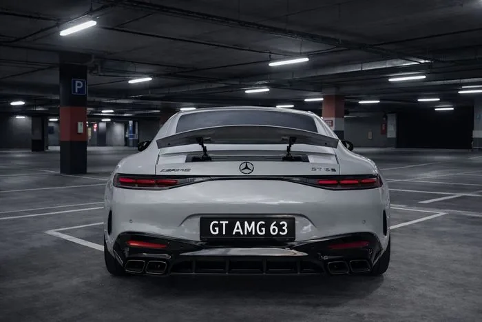 Mercedes GT AMG 63 — zdjęcie 2