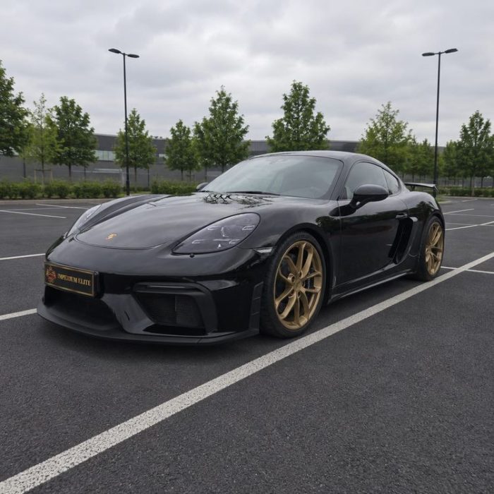 Porsche 718 Cayman GT4 — zdjęcie 1